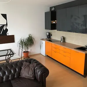 https://richie-apartment-near-aquapark.praguehotelsweb.com